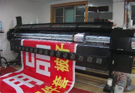 永德喷绘广告分辨率是多少？