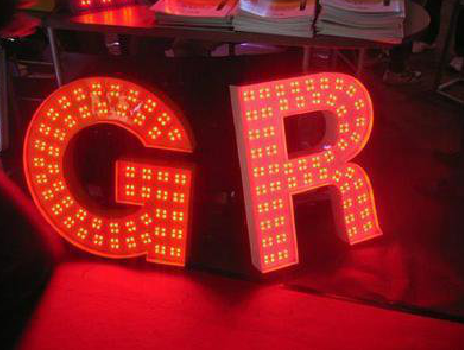 永德LED发光字有哪些优势？